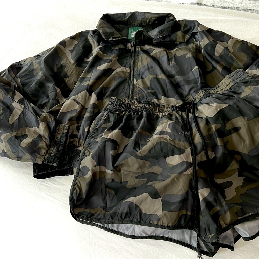 Wild Fable XL Camo Set Crop Windbreaker and shorty shorts